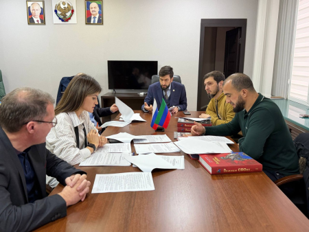 В Агентстве информации и печати Республики Дагестан состоялась рабочая встреча, посвящённая вопросам разработки региональных мер поддержки журналистов, работающих в зоне специальной военной операции.